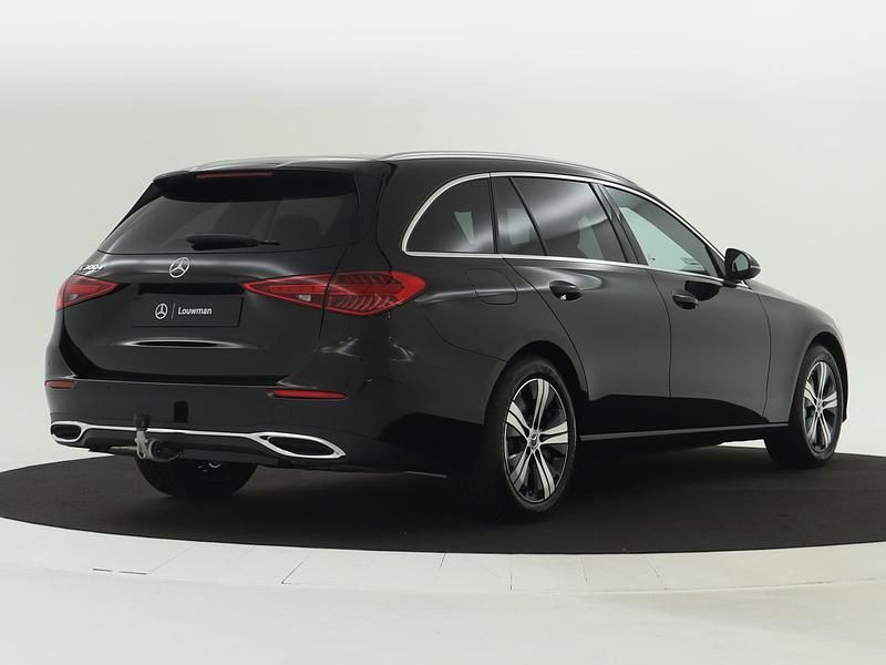 Occasion Mercedes C300 AMG line 313 PK (230 kW) 2024 Zwart Stationwagen