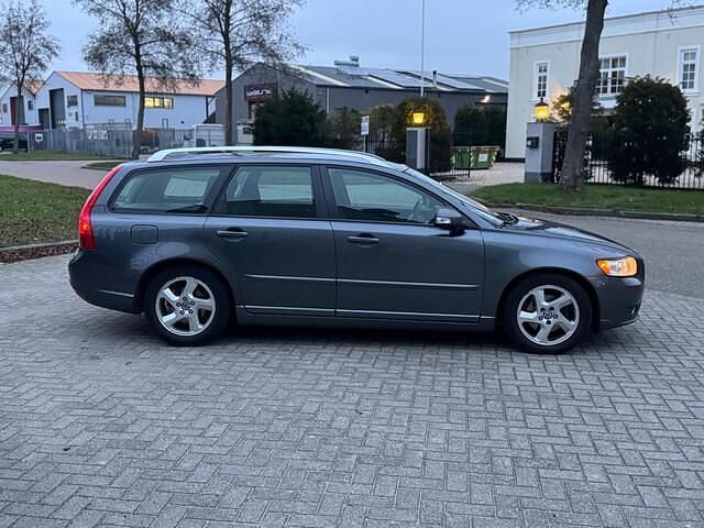 Occasion Volvo V50 Momentum 114 PK (83 kW) 2011 Grijs Stationwagen