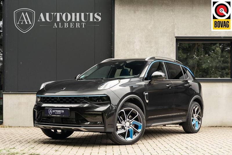 Zwart Nieuw 2025 Lynk & Co 01 SUV | € 34.950 (Duur) - Afbeelding 1/4