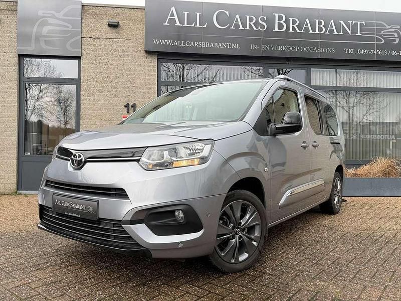 Grijs Occasion 2022 Toyota Proace Verso City Stationwagen | € 21.250 (Eerlijke prijs) - Afbeelding 1/4