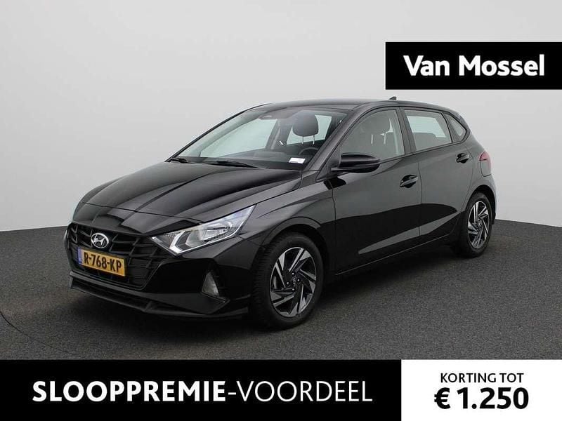 Zwart Gebruikt 2022 Hyundai i20 Comfort Hatchback | € 15.945 (Eerlijke prijs) - Afbeelding 1/3