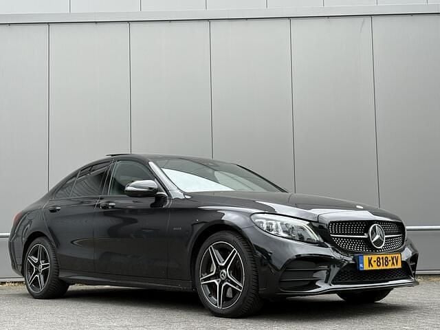 Occasion Mercedes C300 AMG 211 PK (155 kW) 2021 Zwart Sedan