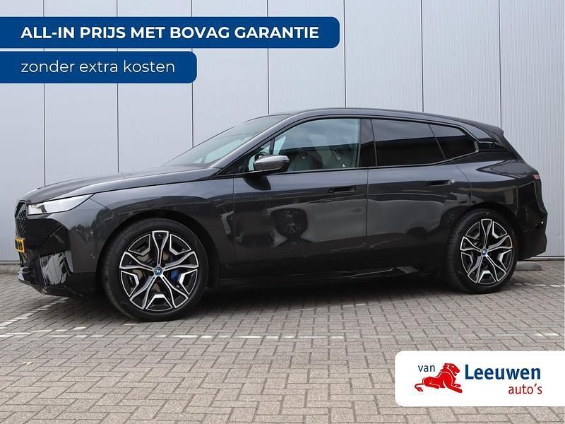Grijs Gebruikt 2021 BMW iX Executive SUV | € 43.995 (Iets duurder) - Afbeelding 1/3