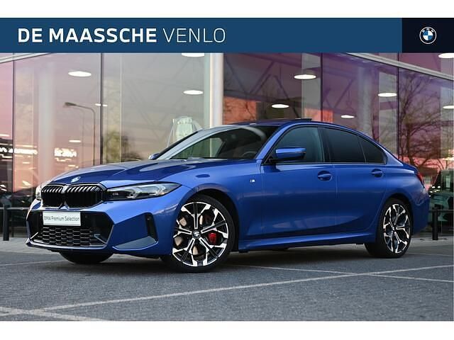 Occasion BMW 330 Comfort Edition 245 PK (180 kW) 2025 Blauw Sedan