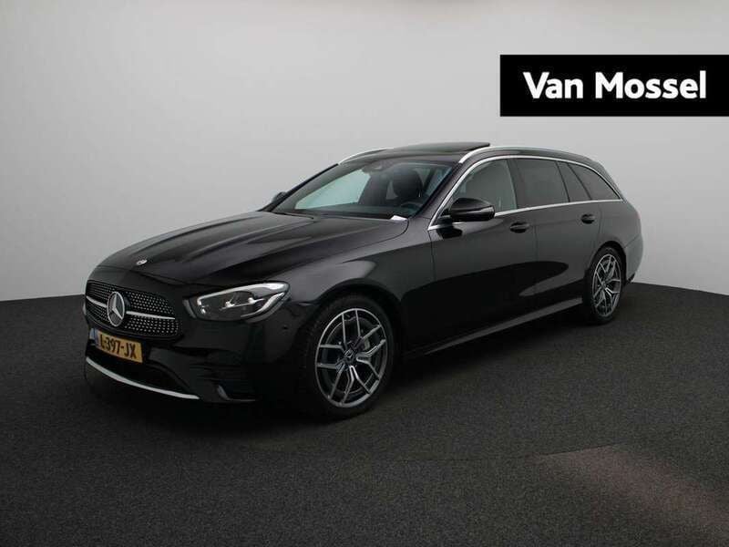 Zwart Gebruikt 2020 Mercedes E300 AMG line Stationwagen | € 38.945 (Eerlijke prijs) - Afbeelding 1/1