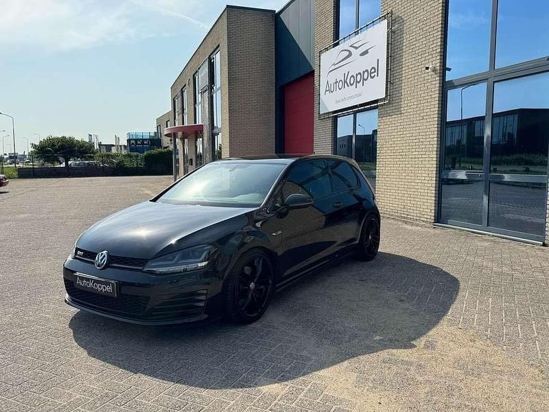 Zwart Gebruikt 2013 VW Golf VII GTI Hatchback | € 14.750 (Eerlijke prijs) - Afbeelding 1/4