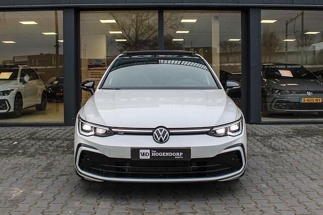 Occasion VW Golf VIII R-line 150 PK (110 kW) 2022 Wit Hatchback