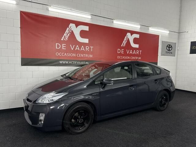 Grijs Gebruikt 2010 Toyota Prius Comfort Hatchback | € 5.850 (Eerlijke prijs) - Afbeelding 1/4