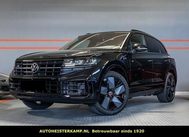 Zwart Nieuw 2025 VW Touareg R SUV | € 93.950 (Eerlijke prijs) - Afbeelding 1/4
