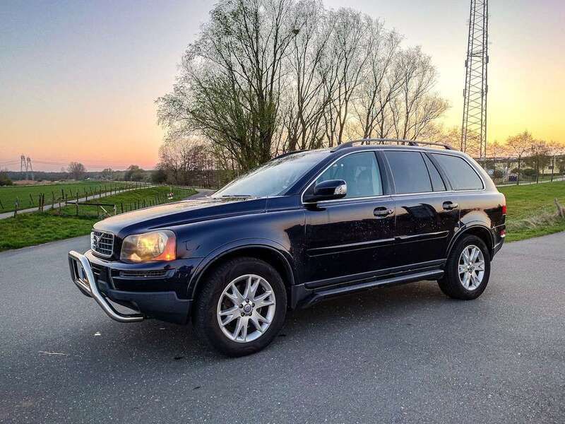 Blauw Gebruikt 2007 Volvo XC90 Momentum SUV | € 9.500 (Eerlijke prijs) - Afbeelding 1/4