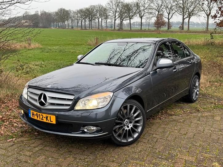 Gebruikt 2008 Mercedes C320 Sedan | € 7.999 - Afbeelding 1/4