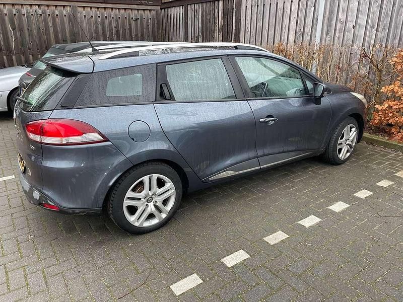 Gebruikt 2017 Renault Clio GrandTour Zen Stationwagen | € 7.900 (Goede deal) - Afbeelding 1/4