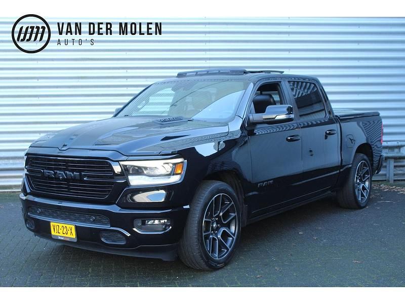 Occasion Dodge Ram 402 PK (295 kW) 2021 Zwart (metallic) Pickup
