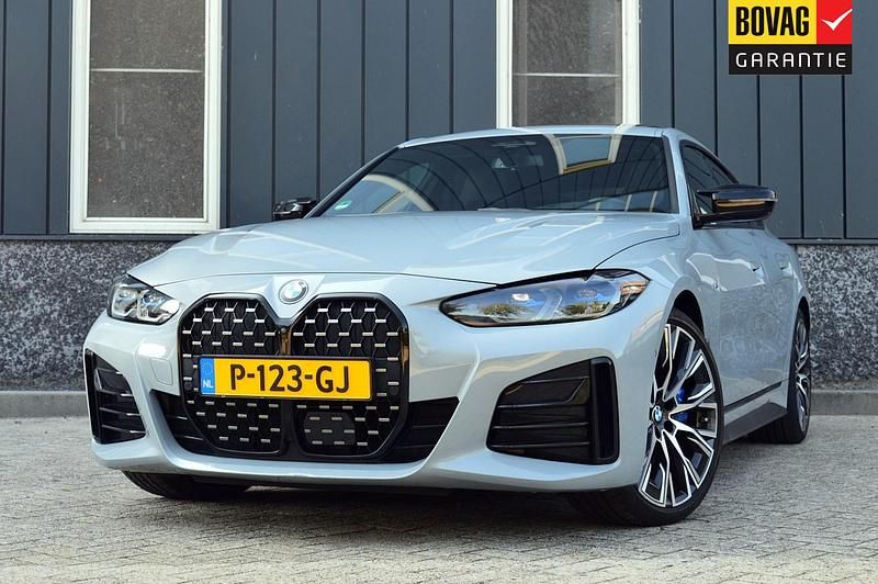 Grijs Gebruikt 2022 BMW M440 M Sport Sedan | € 56.950 - Afbeelding 1/4
