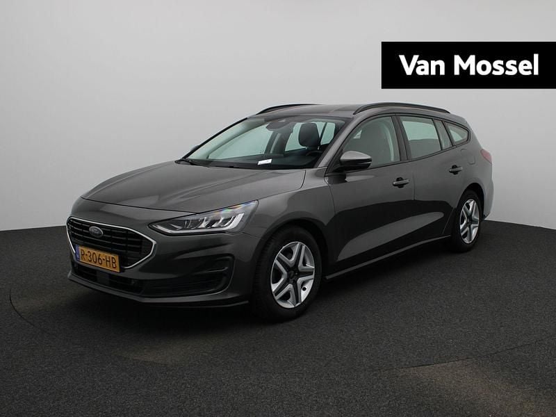 Grijs Gebruikt 2022 Ford Focus Stationwagen | € 16.900 (Eerlijke prijs) - Afbeelding 1/4