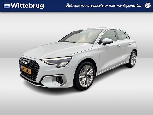 Wit Occasion 2024 Audi A3 Sportback Advanced Hatchback | € 28.950 (Eerlijke prijs) - Afbeelding 1/3