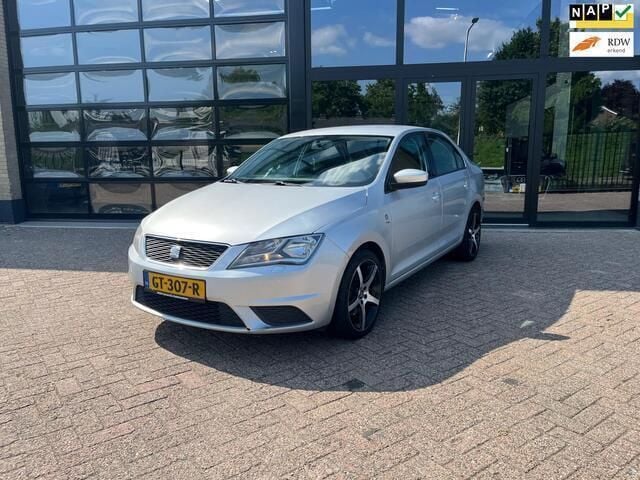 Grijs Gebruikt 2013 Seat Toledo Style Hatchback | € 7.450 (Eerlijke prijs) - Afbeelding 1/4