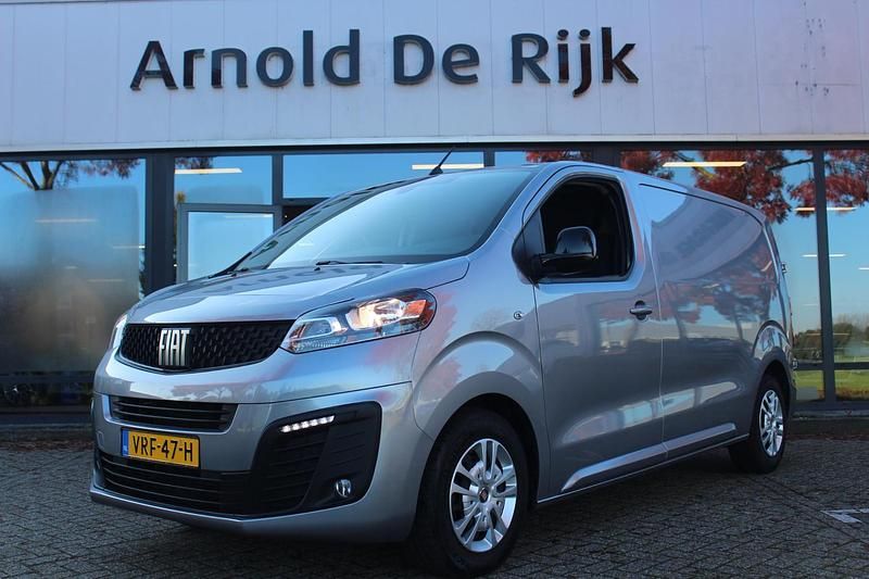Grijs Gebruikt 2022 Fiat Scudo Van | € 19.950 (Super prijs) - Afbeelding 1/4