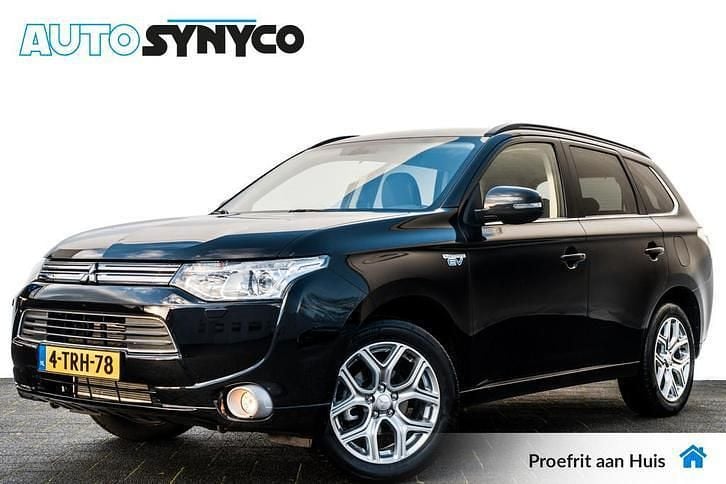 Occasion Mitsubishi Outlander Edition 203 PK (149 kW) 2014 Zwart SUV