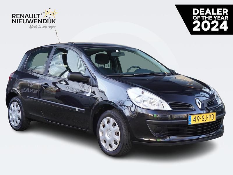 Zwart Occasion 2006 Renault Clio II Authentique Hatchback | € 4.395 (Eerlijke prijs) - Afbeelding 1/3