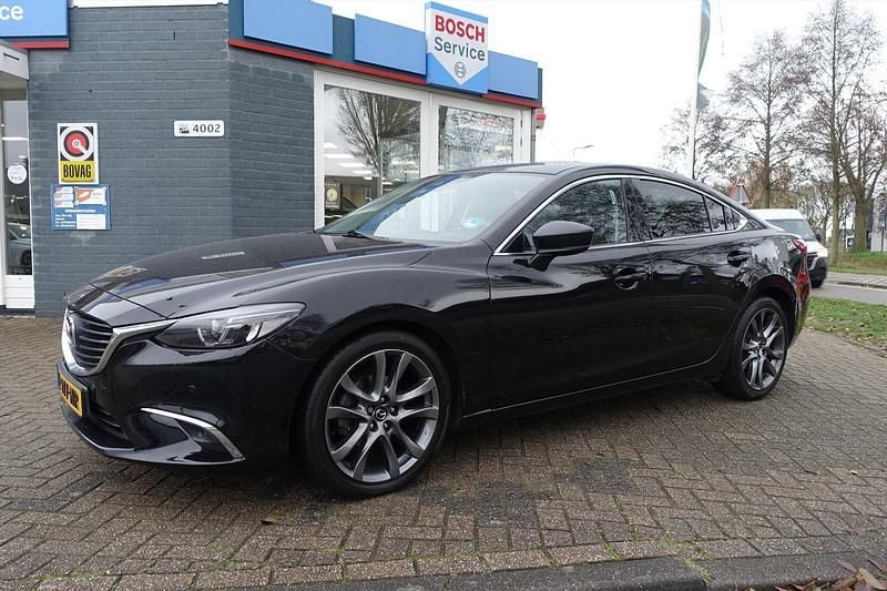 Zwart Gebruikt 2017 Mazda 6 Sedan | € 16.445 (Eerlijke prijs) - Afbeelding 1/4