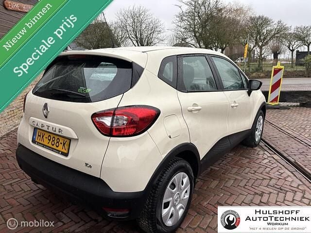 Occasion Renault Captur Authentique 90 PK (66 kW) 2015 Bruin SUV