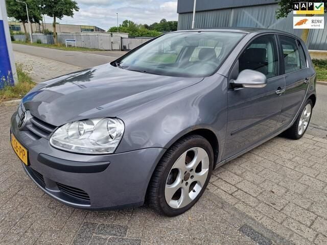 Grijs Gebruikt 2005 VW Golf IV Hatchback | € 749 (Super prijs) - Afbeelding 1/4