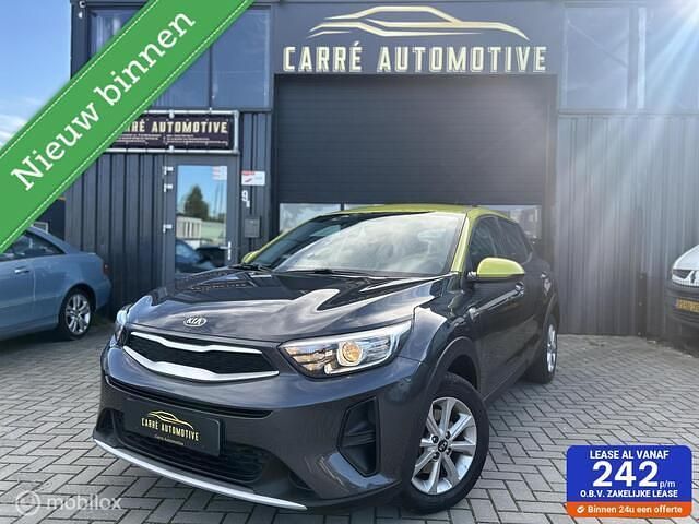 Grijs, metallic lak Occasion 2020 Kia Stonic SUV | € 13.690 (Super prijs) - Afbeelding 1/4