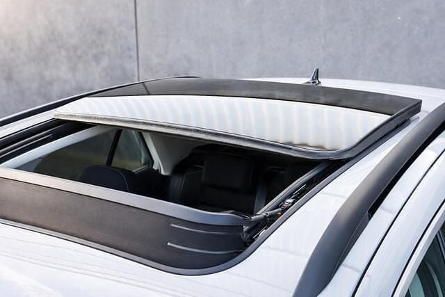 Occasion VW T-Roc Active 150 PK (110 kW) 2021 Wit (metallic) SUV