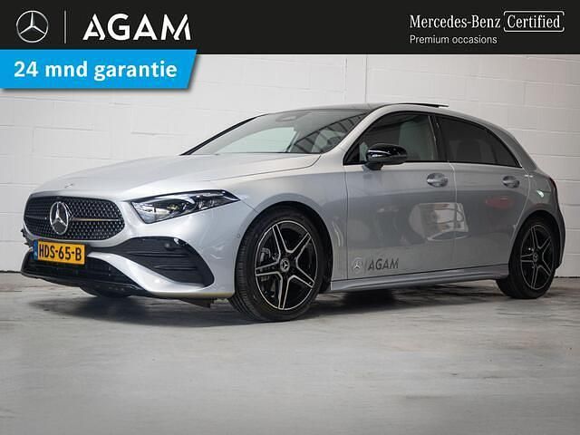 Grijs Gebruikt 2025 Mercedes A180 Edition Hatchback | € 40.950 (Duur) - Afbeelding 1/4