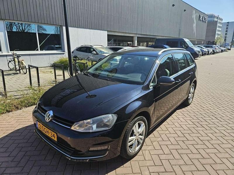 Zwart Gebruikt 2013 VW Golf VII Stationwagen | € 4.499 (Goede deal) - Afbeelding 1/4