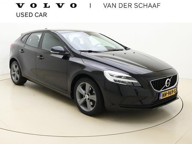 Zwart Gebruikt 2016 Volvo V40 Stationwagen | € 14.800 (Eerlijke prijs) - Afbeelding 1/4