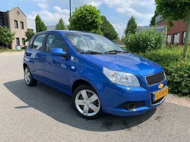Blauw Gebruikt 2009 Chevrolet Aveo LS Hatchback | € 2.950 (Eerlijke prijs) - Afbeelding 1/4