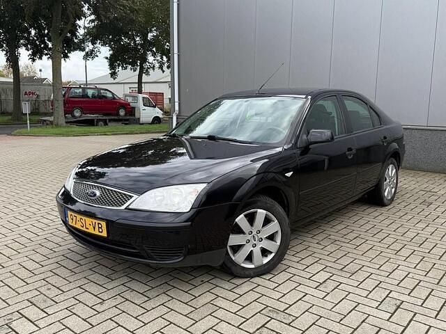 Zwart Gebruikt 2006 Ford Mondeo Trend Hatchback | € 1.450 (Goede deal) - Afbeelding 1/4