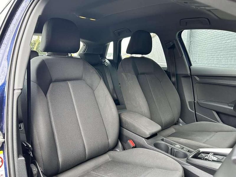 Occasion Audi A3 Sportback Business 116 PK (85 kW) 2021 Blauw (metallic) Hatchback