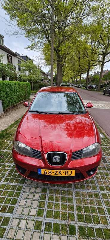 Gebruikt 2008 Seat Ibiza Stylance Sedan | € 1.450 (Goede deal) - Afbeelding 1/4