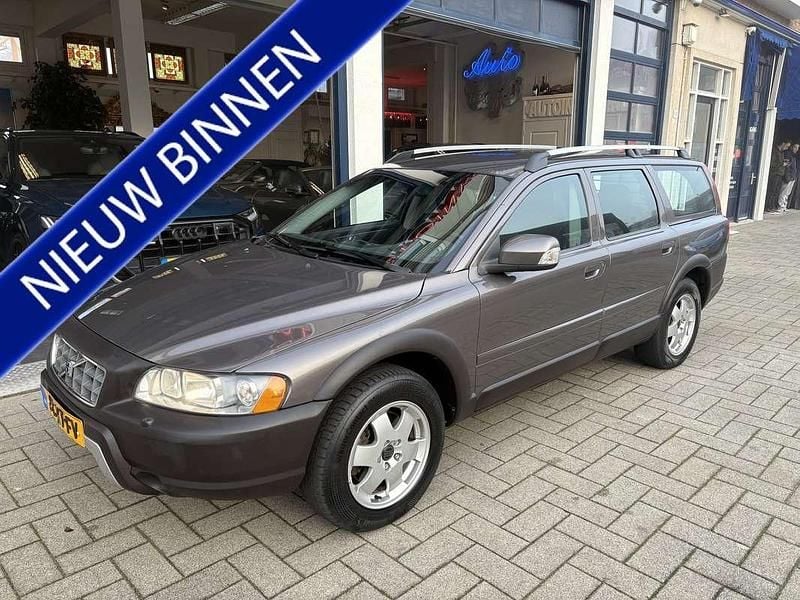 Bruin Gebruikt 2007 Volvo XC70 Momentum Stationwagen | € 5.199 (Super prijs) - Afbeelding 1/4
