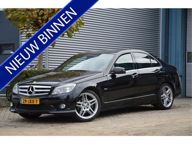 Zwart Gebruikt 2009 Mercedes C180 AMG line Sedan | € 5.950 (Eerlijke prijs) - Afbeelding 1/4