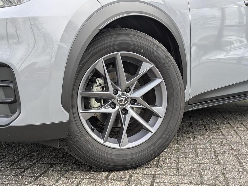 Occasion Lexus LBX Business Edition 136 PK (100 kW) 2024 Grijs SUV