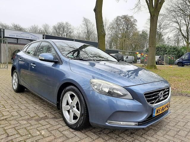 Occasion Volvo V40 Momentum 114 PK (83 kW) 2012 Blauw (metallic) Hatchback