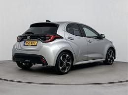 Occasion Toyota Yaris Executive 116 PK (85 kW) 2025 Grijs metallic Hatchback