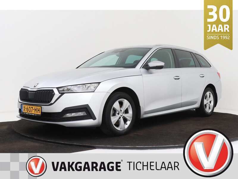 Grijs Gebruikt 2021 Skoda Octavia Business Line Stationwagen | € 20.399 (Eerlijke prijs) - Afbeelding 1/3