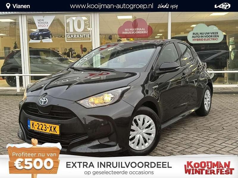 Occasion Toyota Yaris Hybrid Active 116 PK (85 kW) 2021 Zwart Hatchback