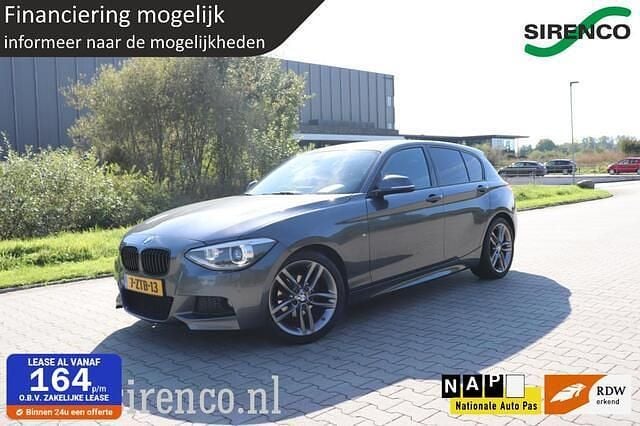 Grijs Gebruikt 2015 BMW 118 M Sport Hatchback | € 9.947 (Eerlijke prijs) - Afbeelding 1/4