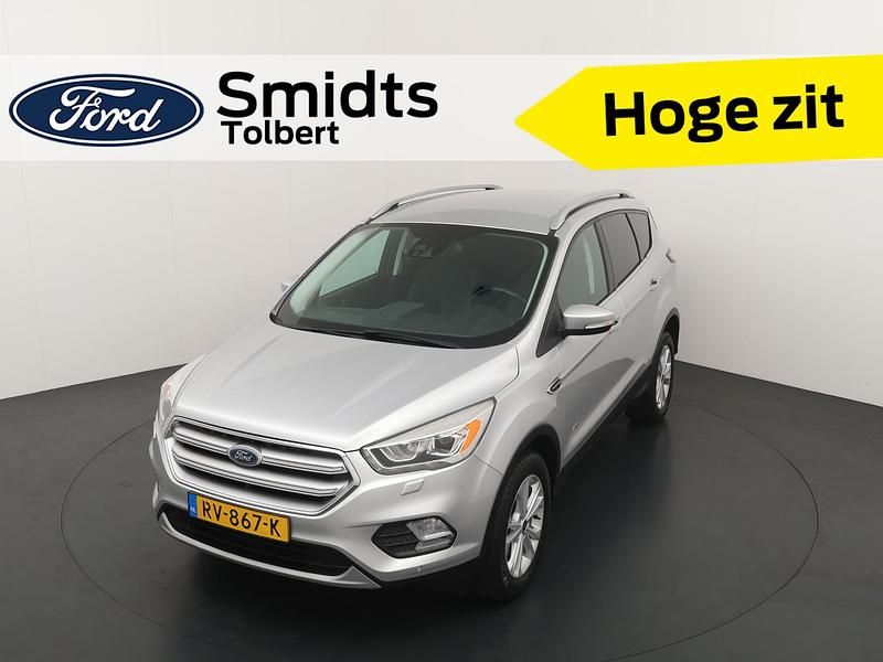 Zilver Gebruikt 2017 Ford Kuga Titanium SUV | € 20.535 (Iets duurder) - Afbeelding 1/4