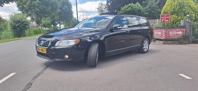 Zwart Gebruikt 2009 Volvo V70 Stationwagen | € 3.450 (Goede deal) - Afbeelding 1/4