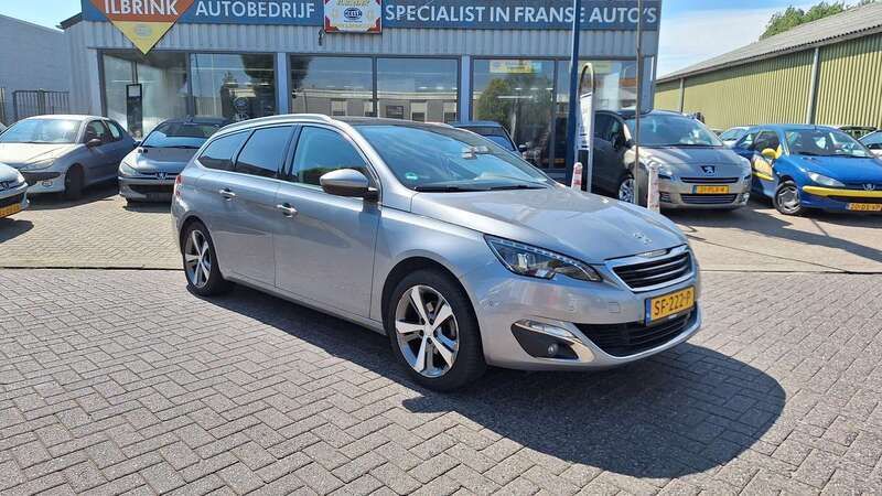 Grijs Gebruikt 2015 Peugeot 308 GT-line Stationwagen | € 8.400 (Eerlijke prijs) - Afbeelding 1/4