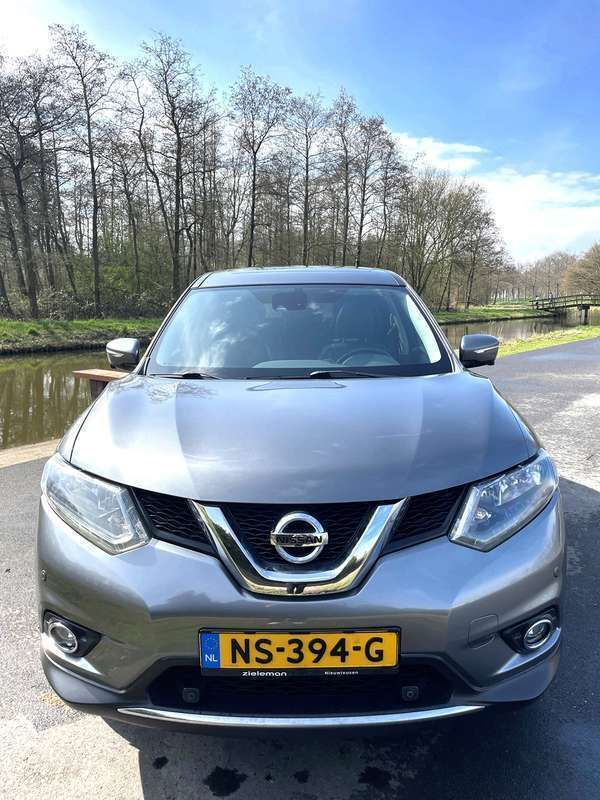 Grijs Gebruikt 2017 Nissan X-Trail SUV | € 13.950 (Duur) - Afbeelding 1/4