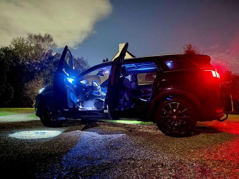 Zwart Gebruikt 2020 Peugeot 5008 Premium MPV | € 18.850 (Iets duurder) - Afbeelding 1/4