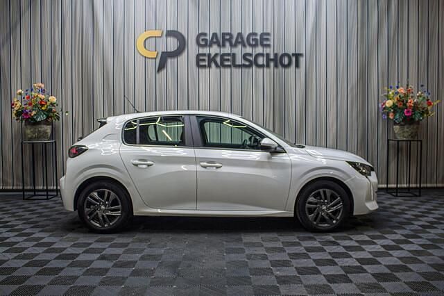 Occasion Peugeot 208 Active 75 PK (55 kW) 2021 Wit Hatchback